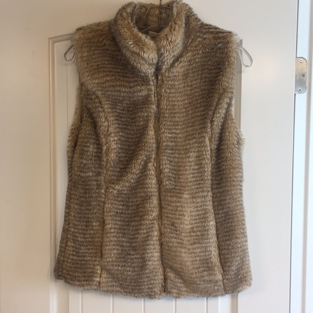 Faux fur reversible vest